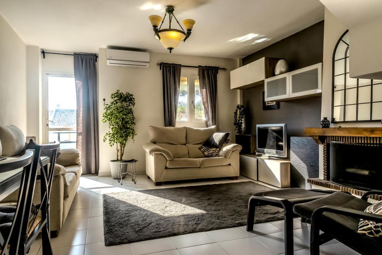 Lejlighed Atico Con Terraza - A 600 Metros De Playa La Carihuela - Piscina - Parking Gratis
