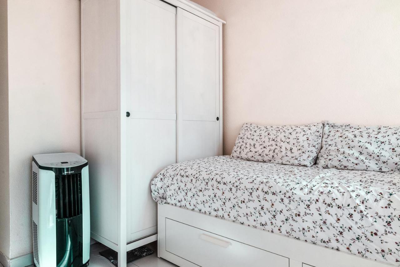 Lejlighed Atico Con Terraza - A 600 Metros De Playa La Carihuela - Piscina - Parking Gratis *