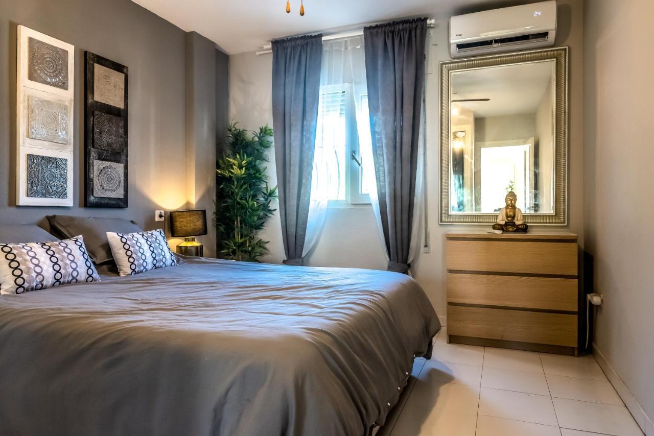 Lejlighed Atico Con Terraza - A 600 Metros De Playa La Carihuela - Piscina - Parking Gratis *